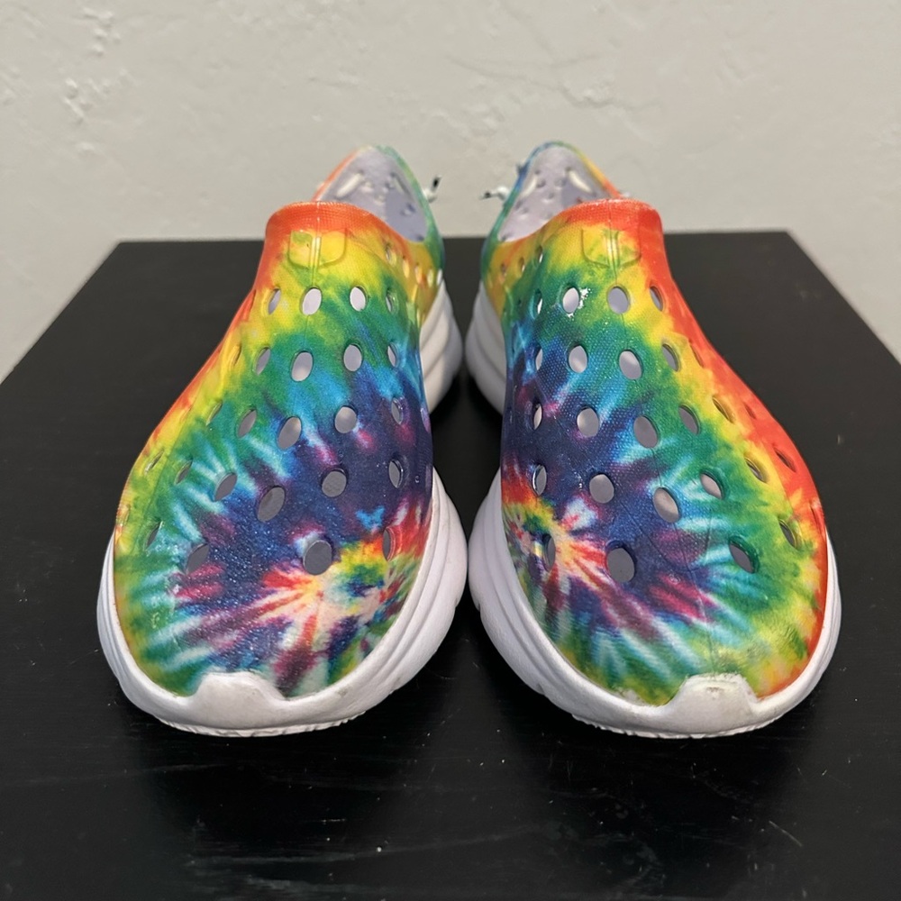 Vibrant Tie-Dye Women's Sandals - Picture 2 of 8